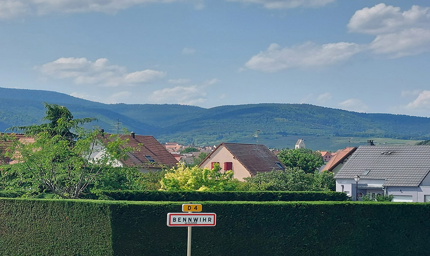 Entrée du village de Bennwihr en Alsace.